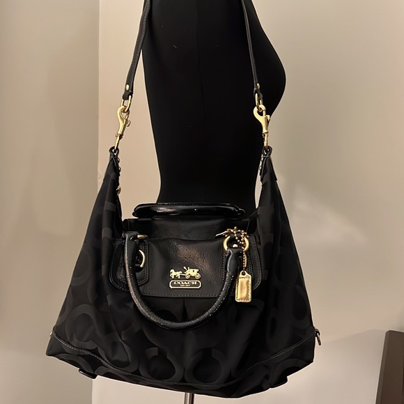 Coach - Picture 11 of 16